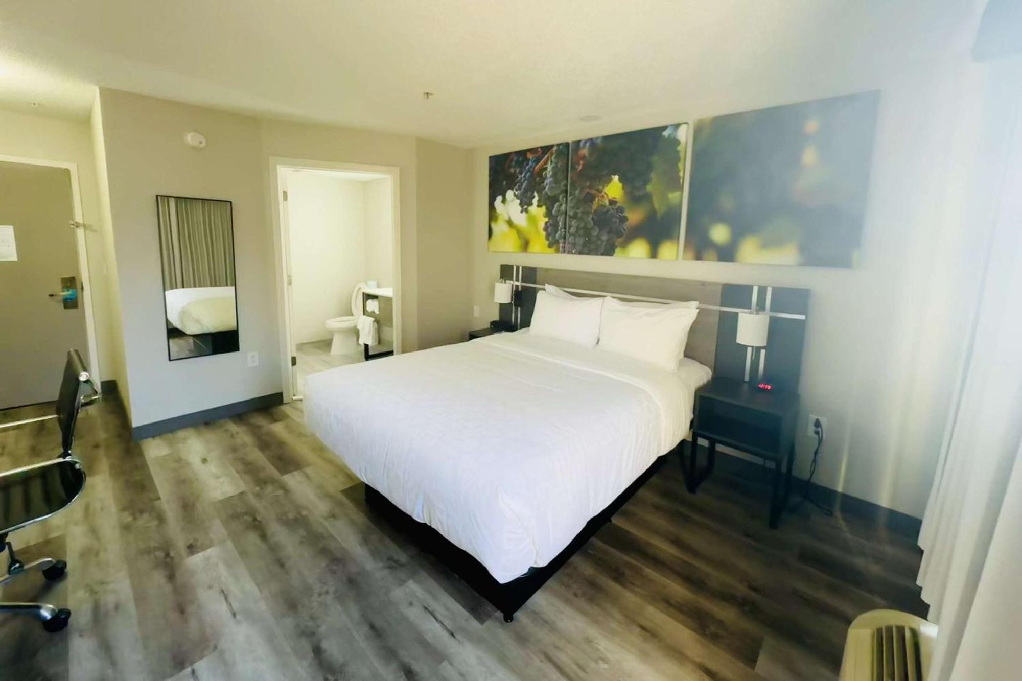 Clarion Pointe Albemarle Hotel Buitenkant foto
