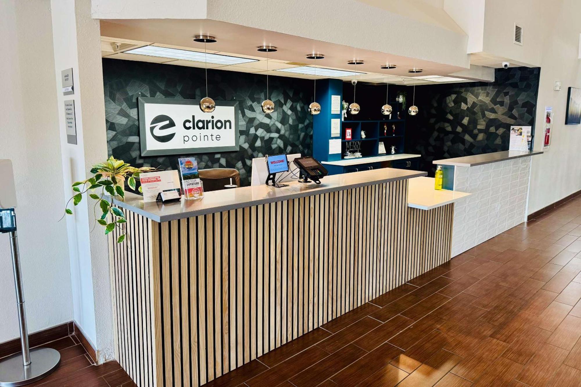 Clarion Pointe Albemarle Hotel Buitenkant foto