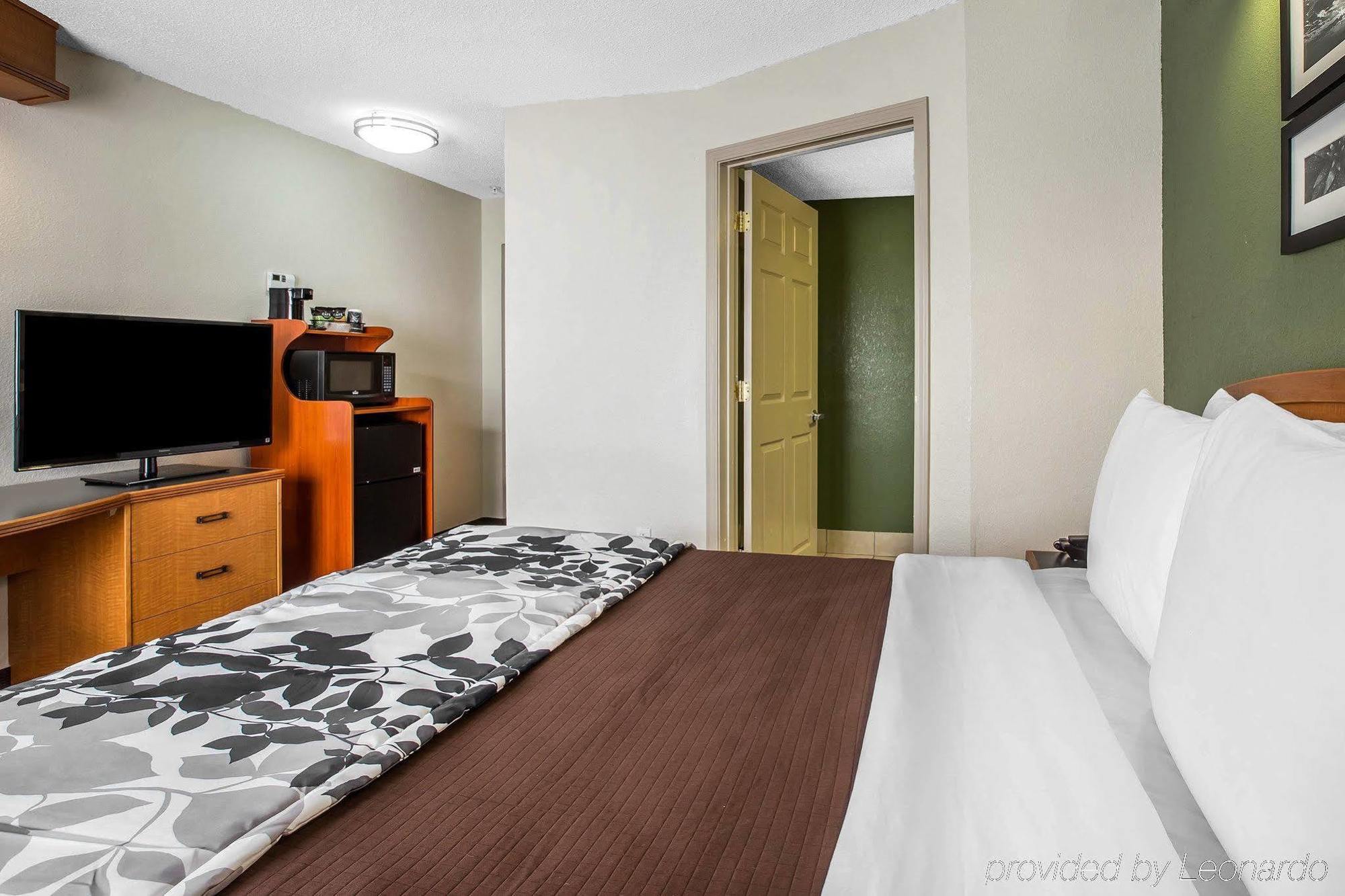 Clarion Pointe Albemarle Hotel Buitenkant foto