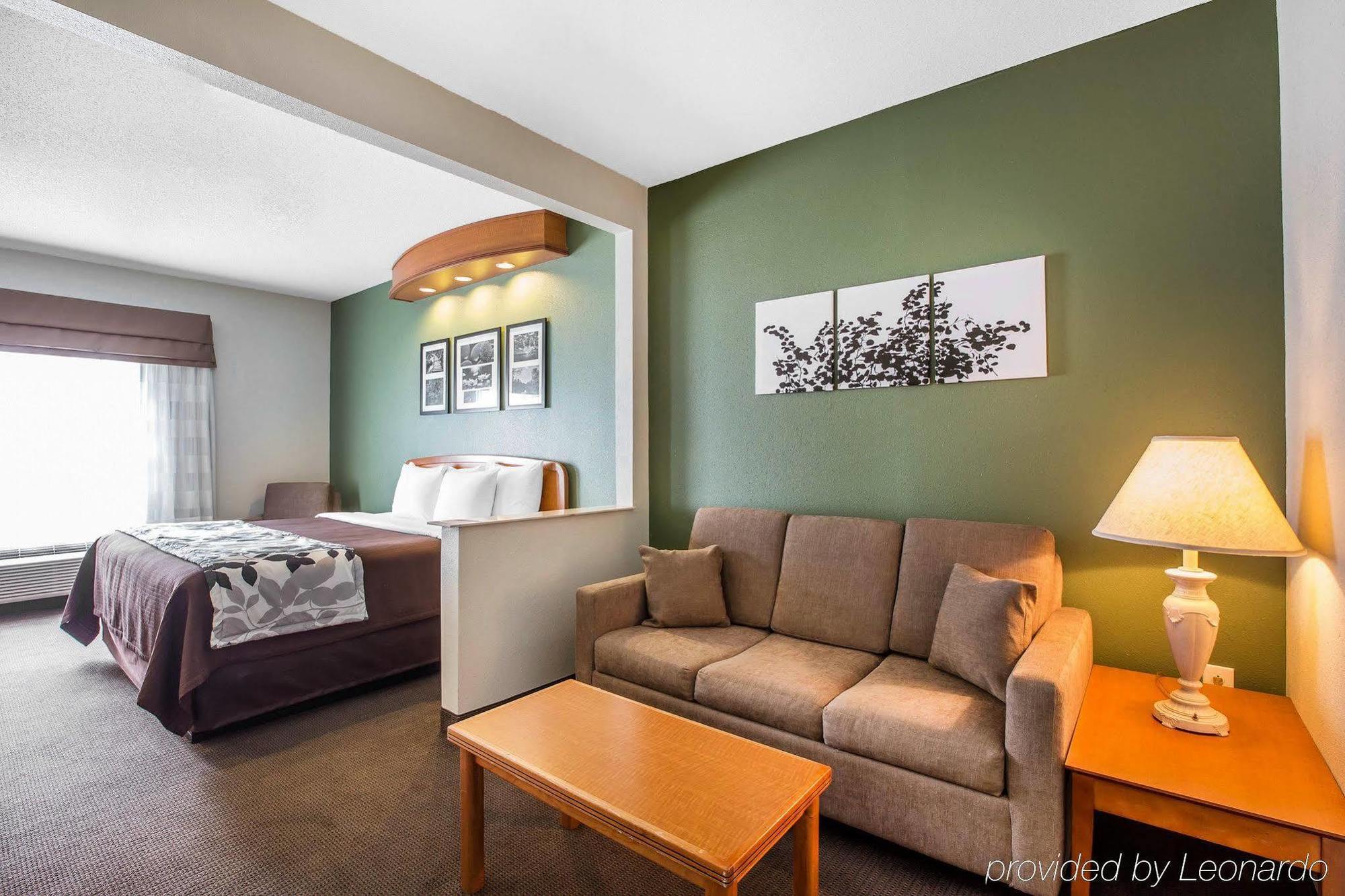 Clarion Pointe Albemarle Hotel Buitenkant foto
