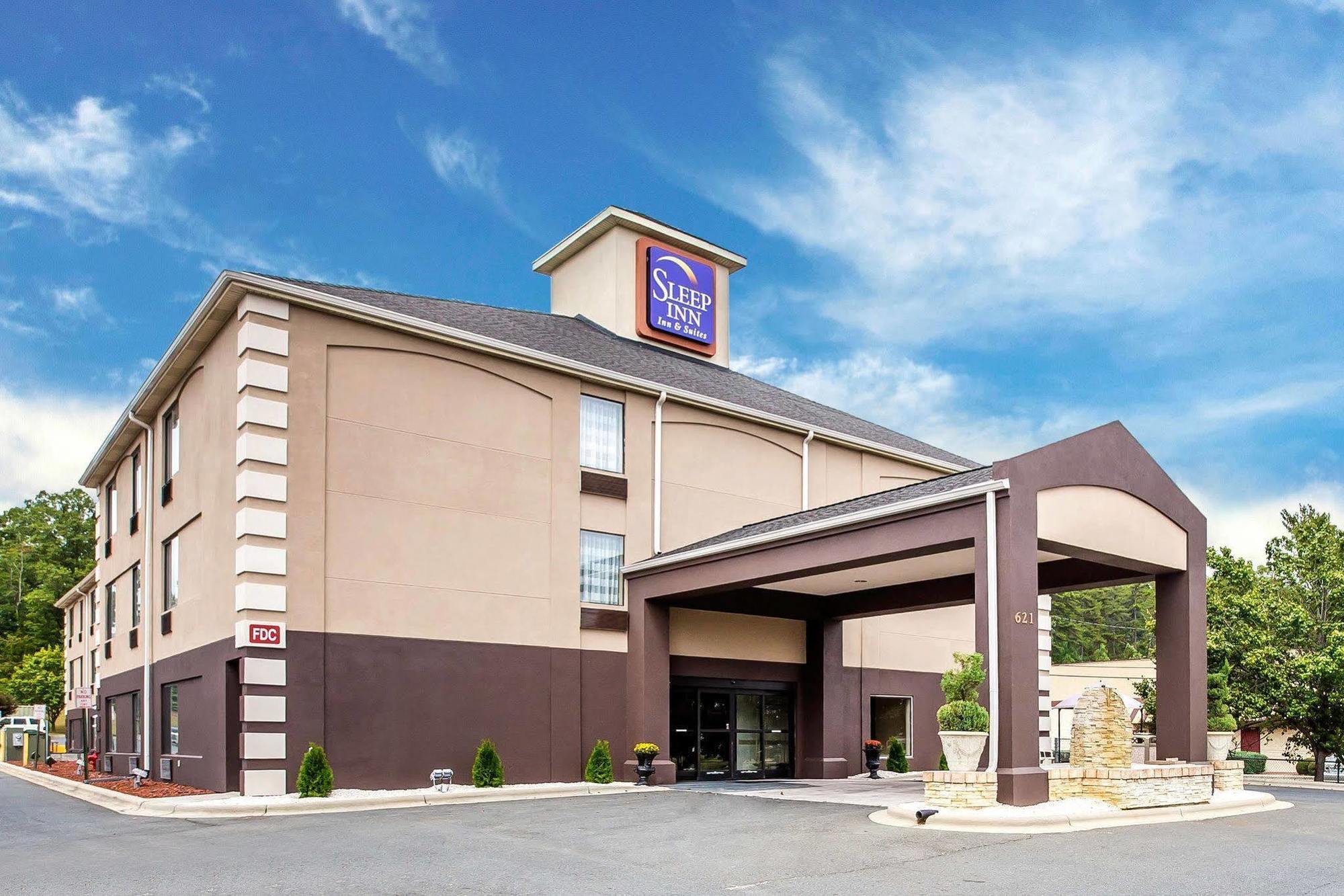 Clarion Pointe Albemarle Hotel Buitenkant foto